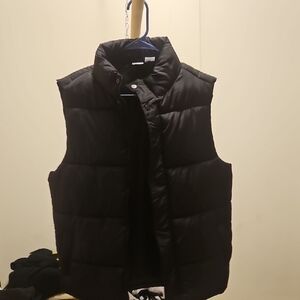 Men's Black Puffer Vest